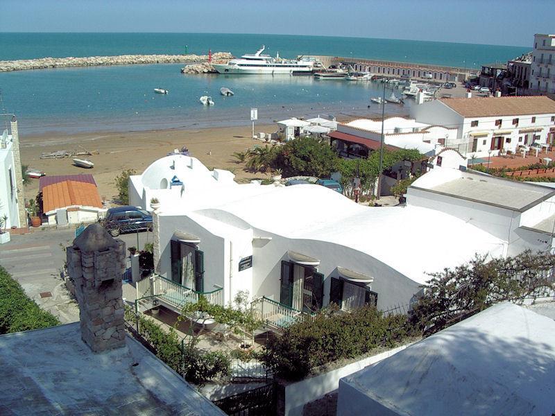 Blu Marine Casa A 10Mt Dalla Spiaggia 페스키치 외부 사진